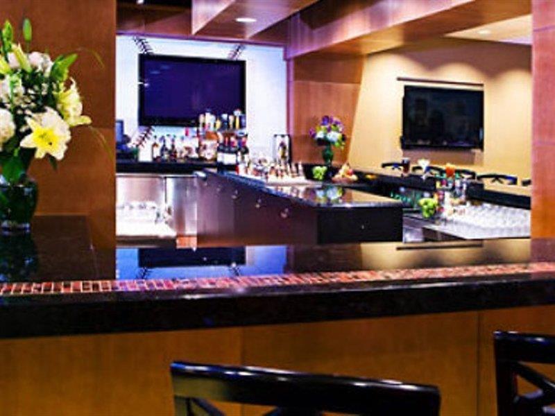 מלון Courtyard By Marriott Boston Logan Airport מראה חיצוני תמונה