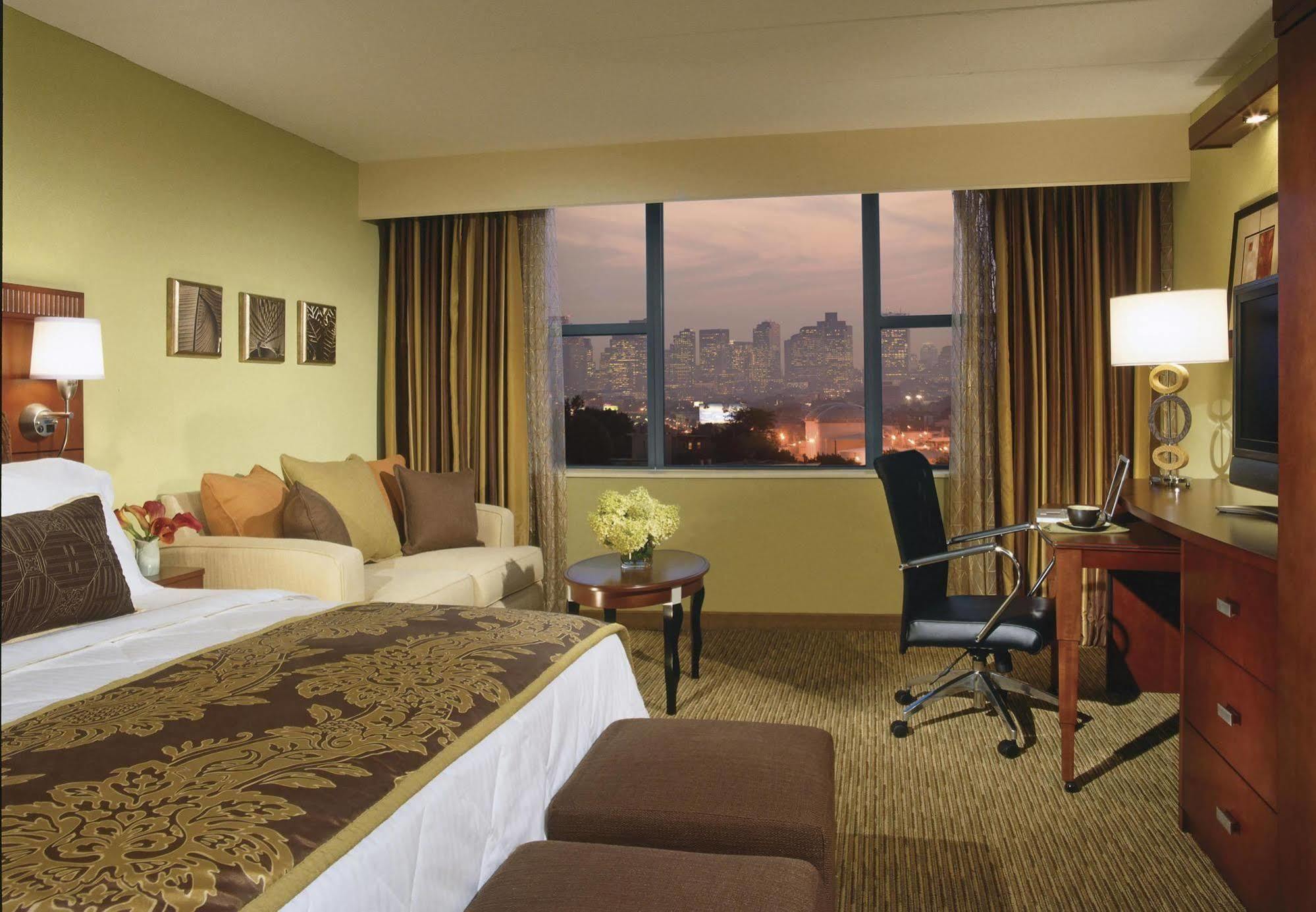מלון Courtyard By Marriott Boston Logan Airport מראה חיצוני תמונה