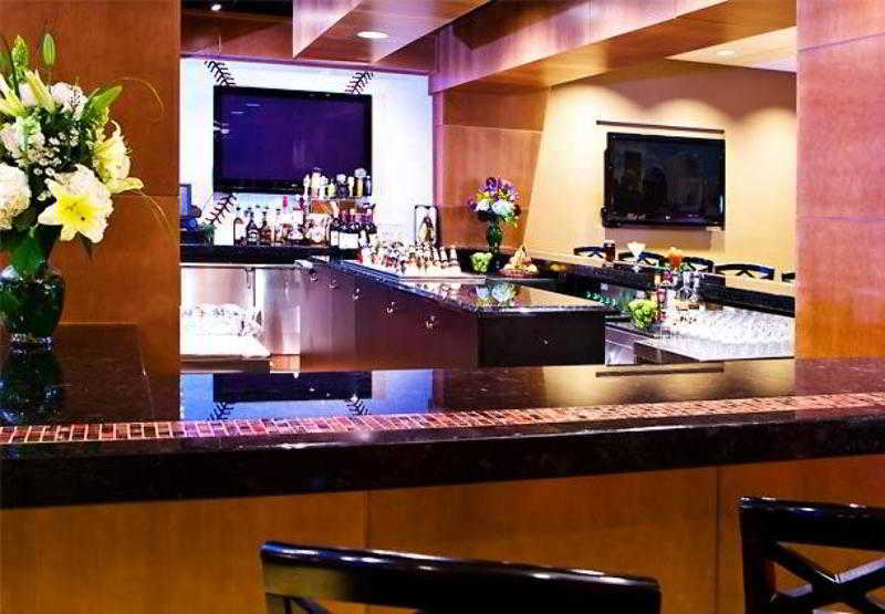 מלון Courtyard By Marriott Boston Logan Airport מראה חיצוני תמונה