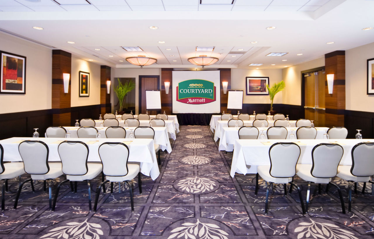 מלון Courtyard By Marriott Boston Logan Airport מראה חיצוני תמונה